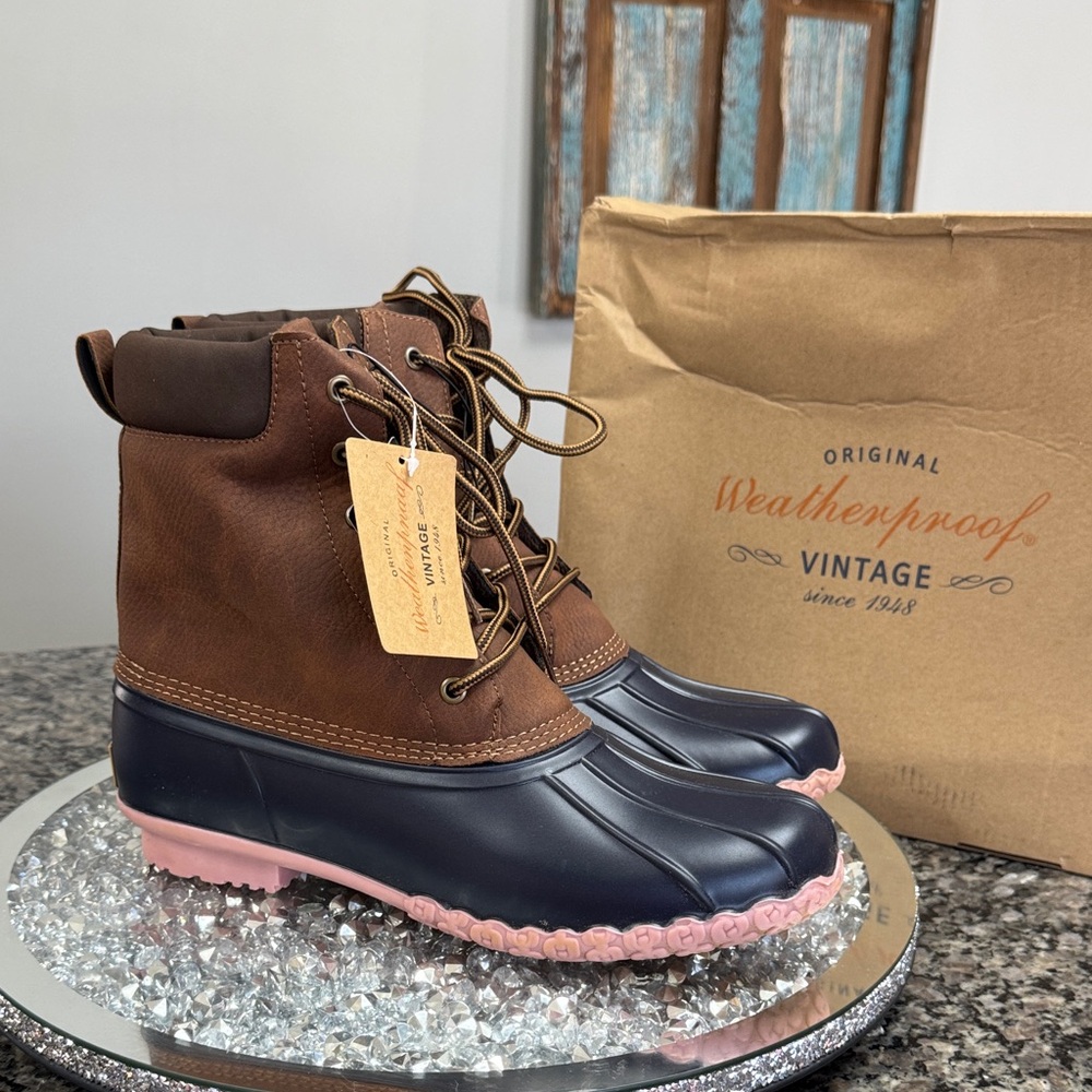 Weatherproof Vintage Brown and Navy Boots NEW 10